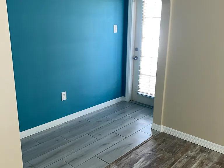 3275 Markridge Rd — Photo 10