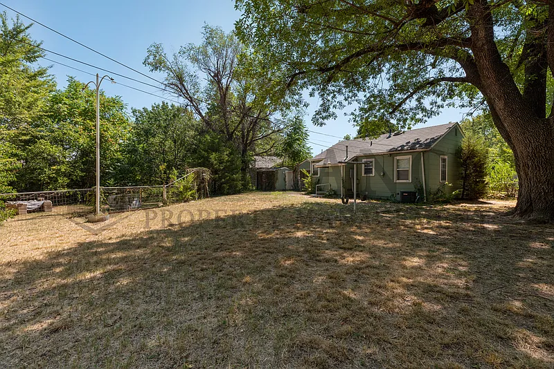 2 bed, 1.0 bath, 720 sqft, $925 — Photo 4