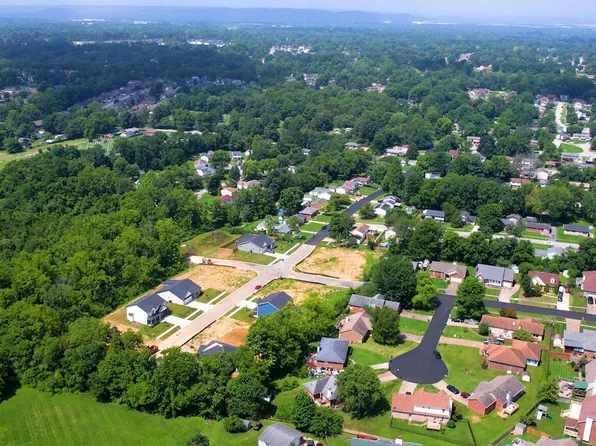 8209 Roseborough Rd, Louisville, KY 40228