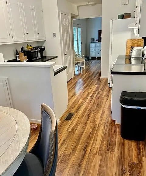 5813 Mill Spring Ln — Photo 3
