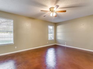 112 Amory Dr, Benbrook, TX 76126