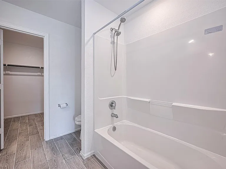 9603 Fulvetta Briar Ct — Photo 35