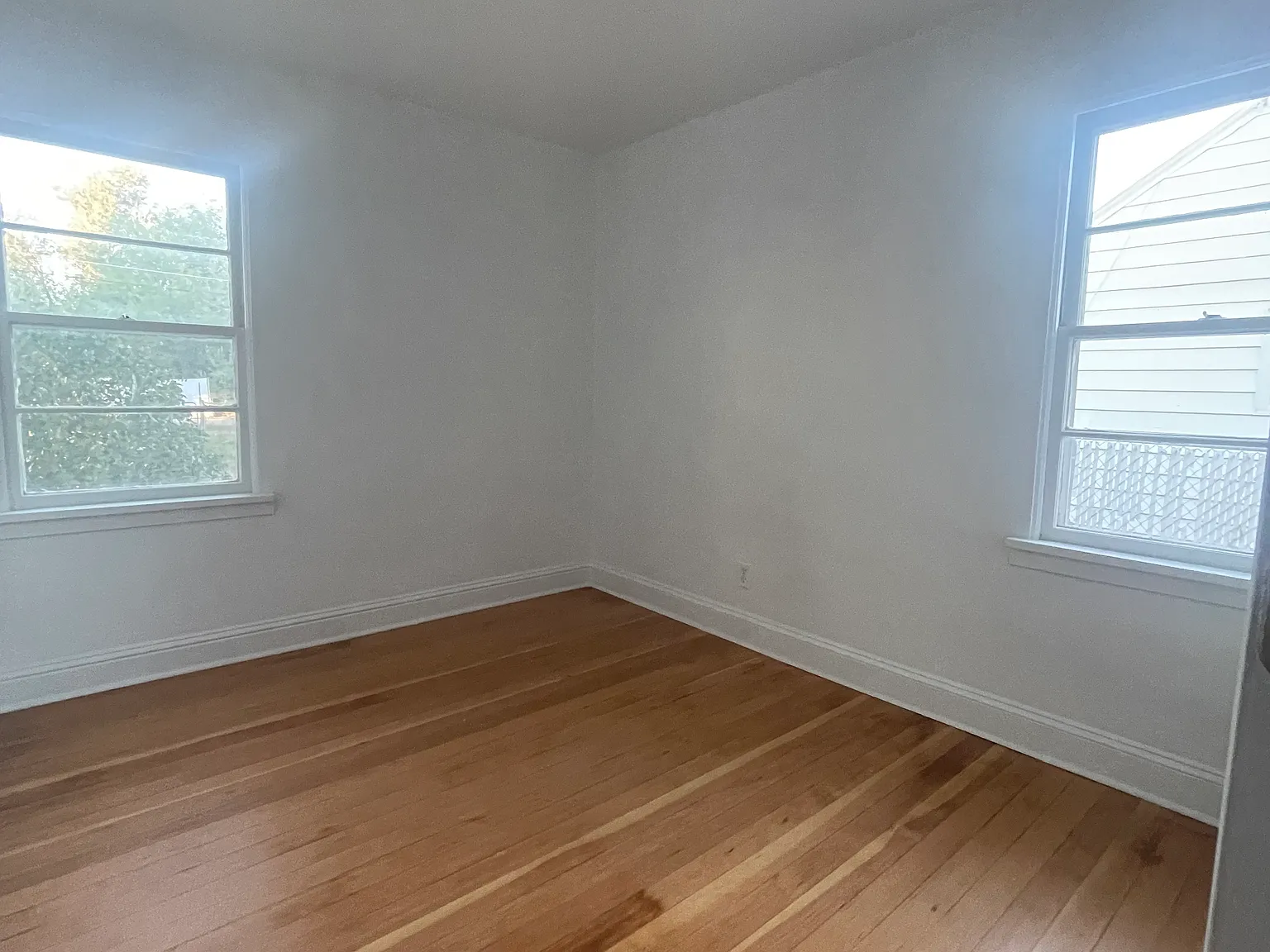 3 bed, 1600 sqft, $1,600 — Photo 4