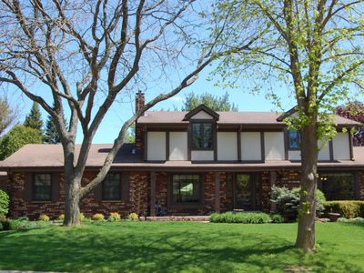 5674 Garland Ln, Greendale, WI, 53129