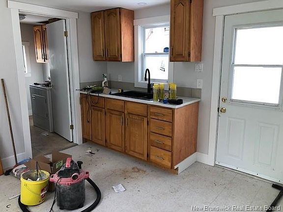 2nd image of 338 Middlesex Rd