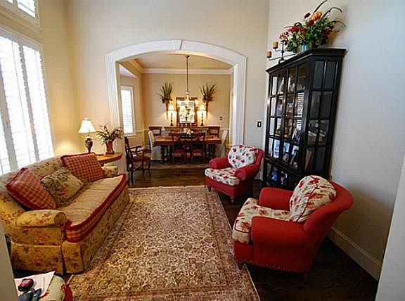 2nd image of 6009 Blossom Ct