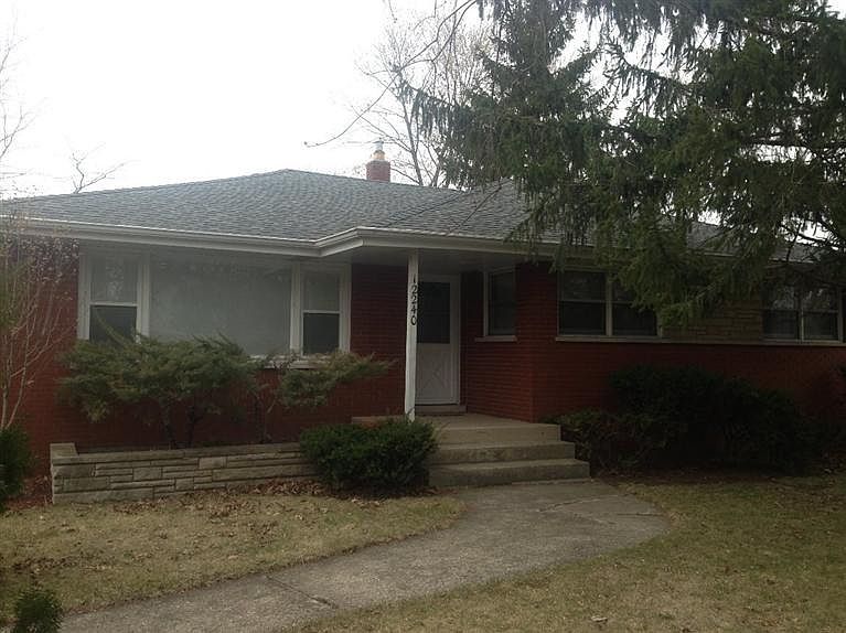 1st image of 12240 S Oakwood Dr