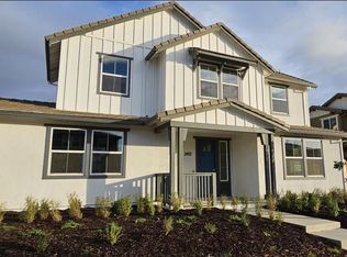 2472 Lake Club Dr, Fairfield, CA 94533