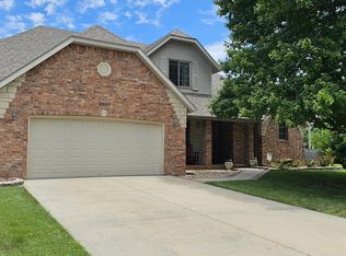 4990 S Prairie View Ave, Battlefield, MO 65619