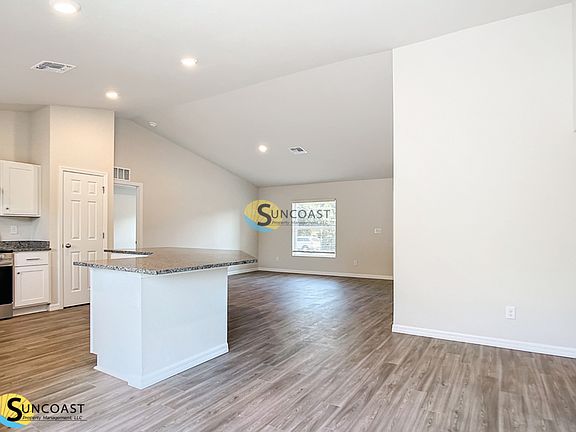 3rd image of 4415 NE 22nd Ct