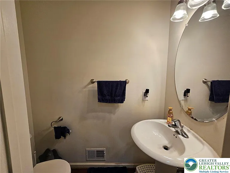 4613 Woodbrush Way — Photo 16