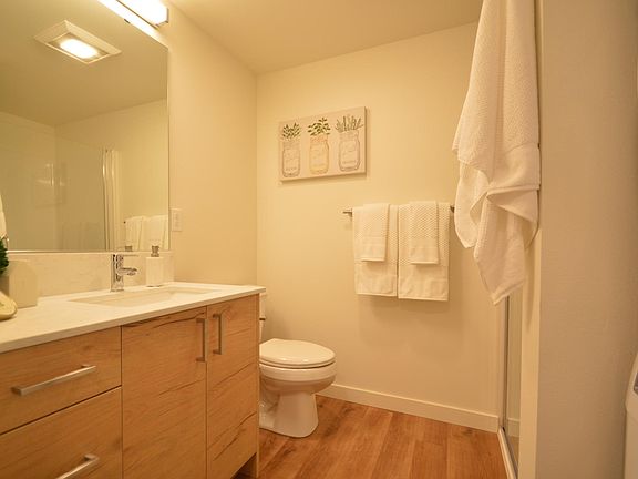5th image of 2303 Franklin Ave E Unit 503