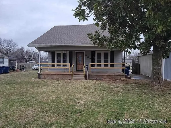 807 W Kiowa St, Marlow, OK 73055