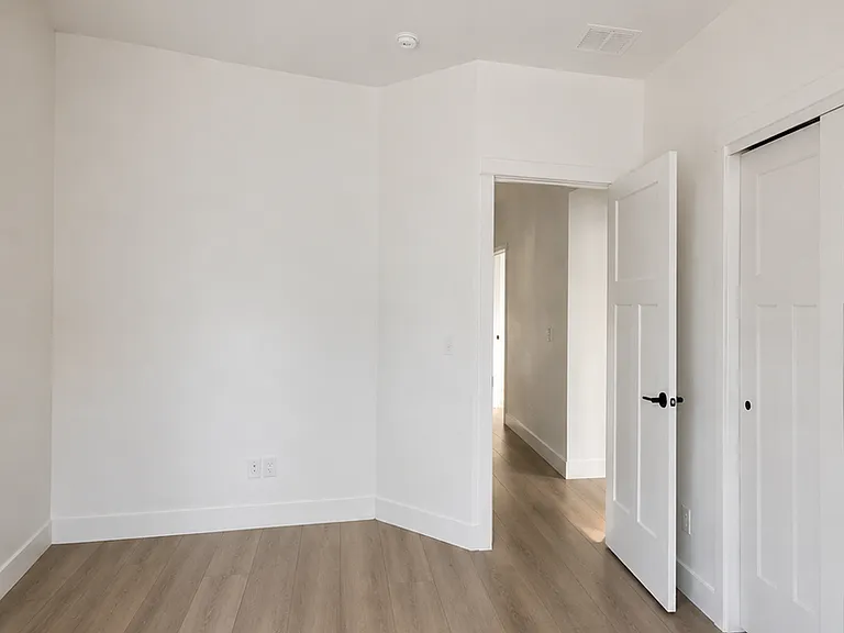 6306-6308 Decker Ln — Photo 12