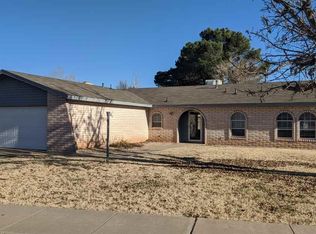 121 Cooper Ct, Clovis, NM 88101