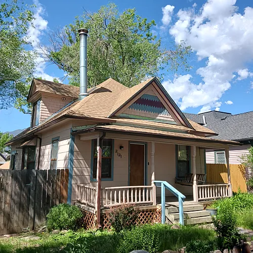 2121 W Kiowa St Photo 1