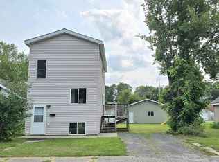 705 9th St, International Falls, MN 56649
