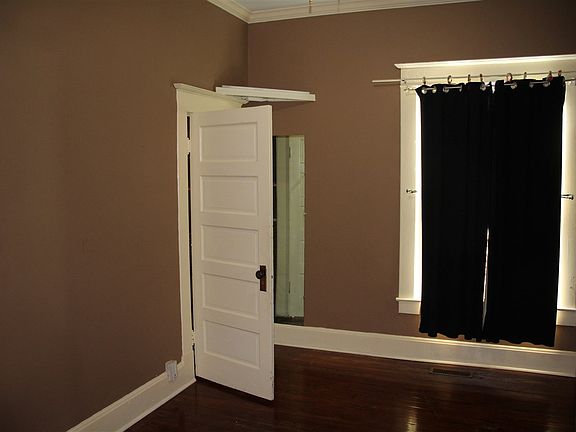 5th image of 640 Cherry St