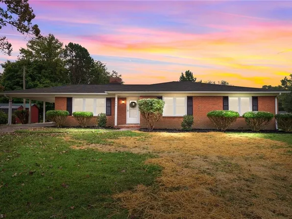 206 Briarcliff St, Lexington, NC 27292