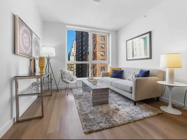 814 Amsterdam Ave APT 4B, New York, NY 10025