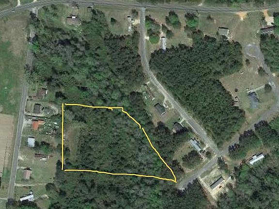 3rd image of Rockwood Dr
