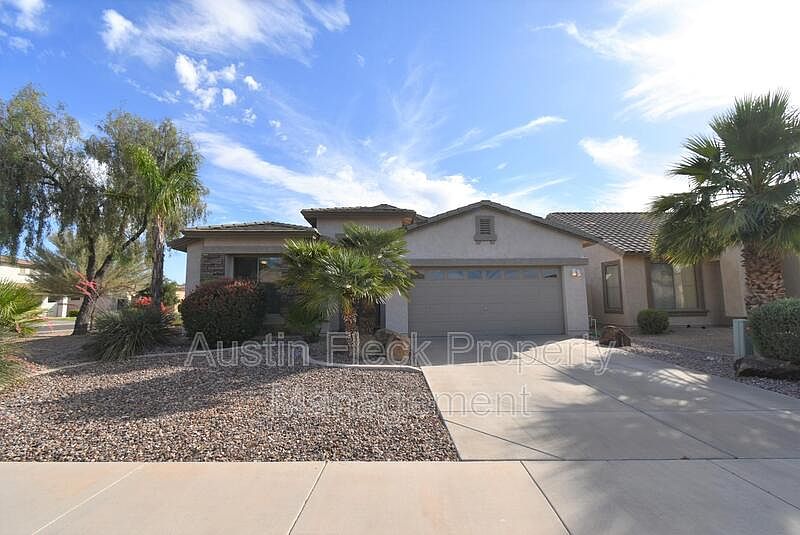 1st image of 26 W Mill Reef Dr