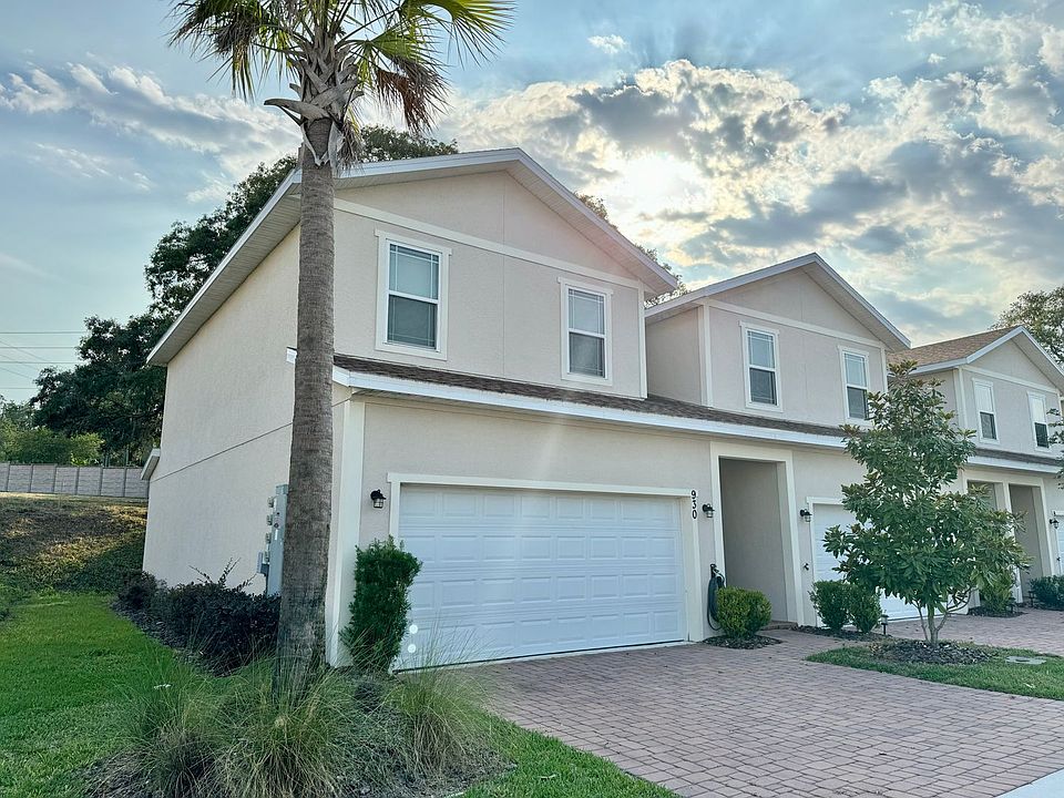 1st image of 930 Lakefront Village Dr
