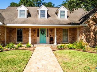 608 W Goodwin Ave, Victoria, TX 77901