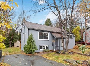 26 Village Cres, Bedford, NS B4A1J2
