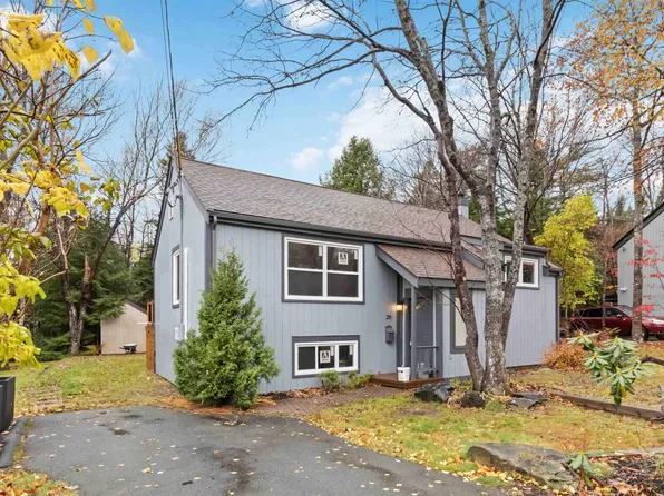 26 Village Cres, Bedford, NS B4A 1J2