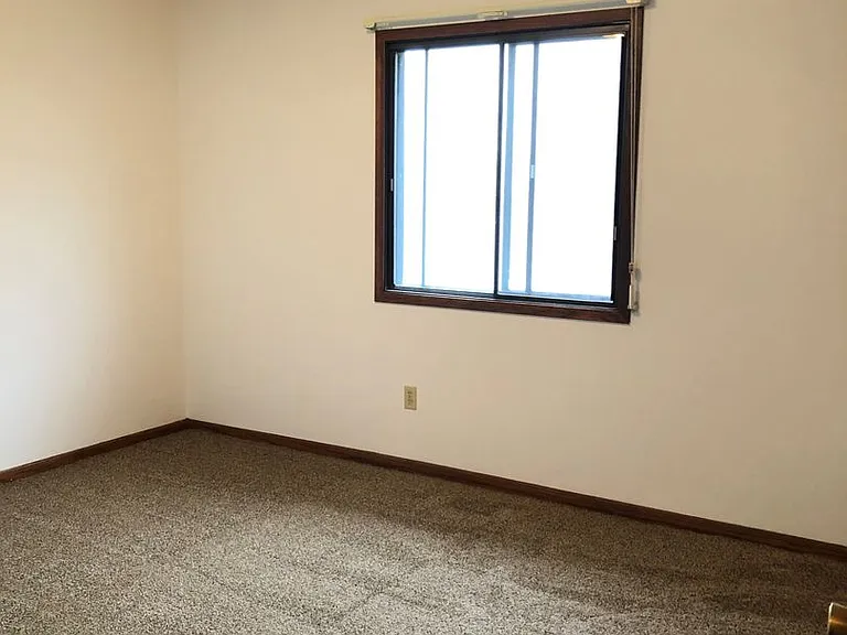 Stanton Apartments — Photo 12