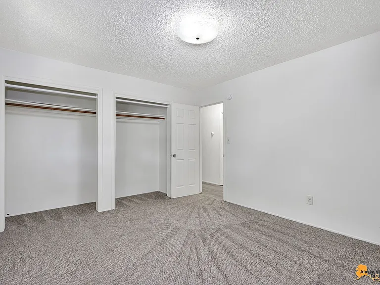 1121 Latouche St — Photo 16