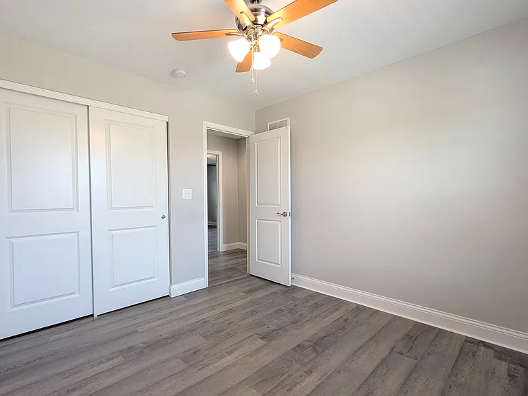 1117 Baseball Dr — Photo 6