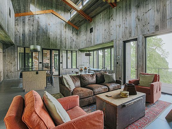 4th image of 554 Gullysville Ln