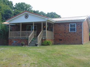 5986 Gatewood Rd, Fayetteville, WV 25840