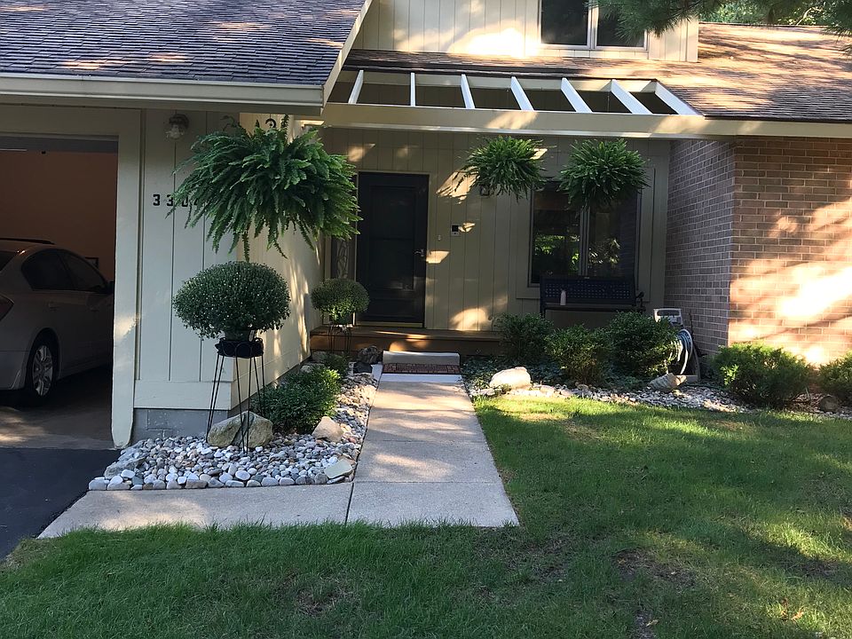 1st image of 3304 Pine Grove Dr #6