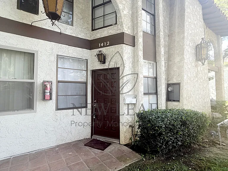1412 Everton Pl — Photo 3