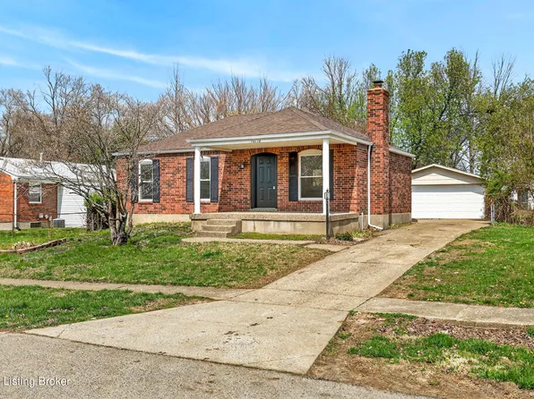 10110 Closterwood Dr, Louisville, KY 40229