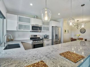 210 Vista Montana Way, Oceanside, CA 92054