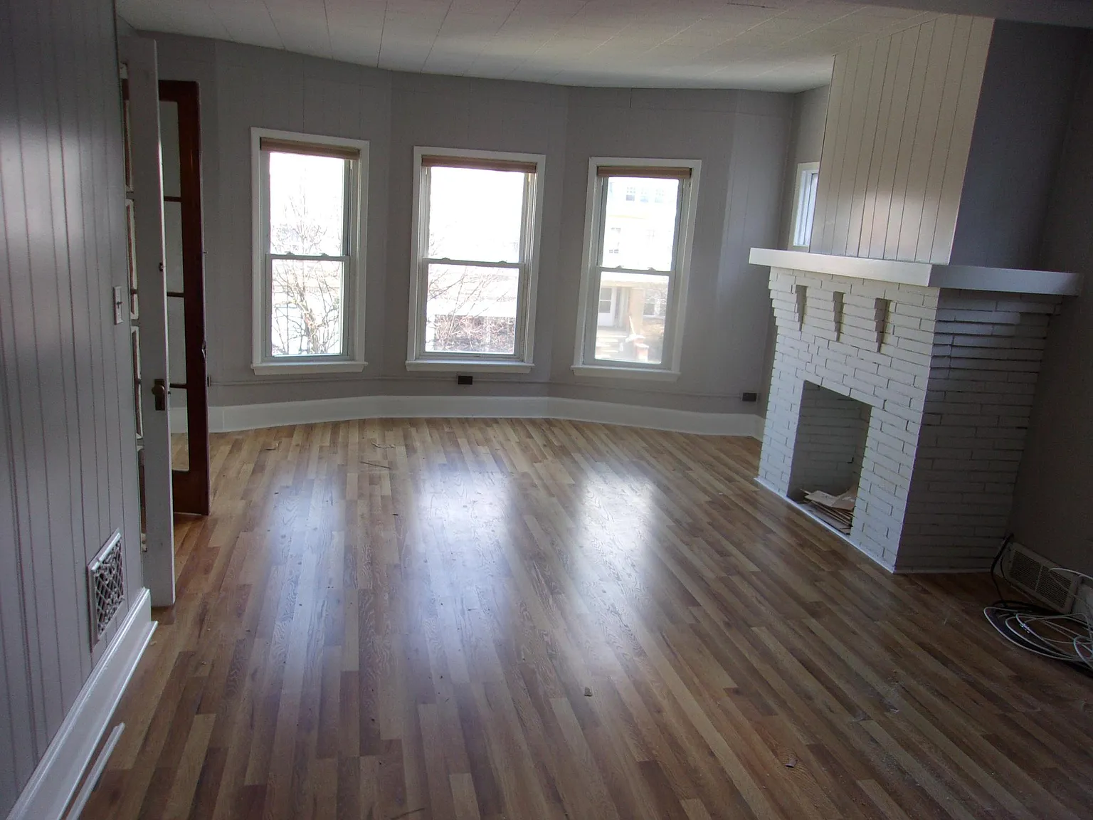 3 bed, 1200 sqft, $1,650 — Photo 2