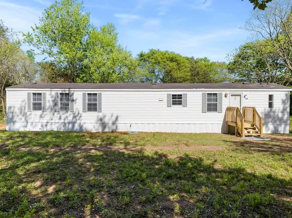 110 Rhodes Dr, Enoree, SC 29335