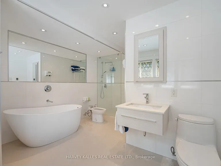 14 Dewbourne Ave — Photo 18