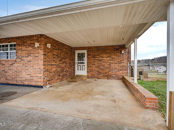 4th image of 309 Hill Ave