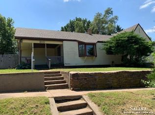 310 E 8th St, Ellsworth, KS 67439