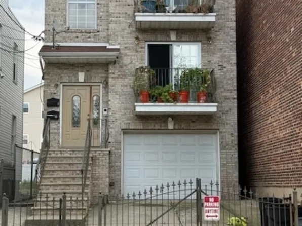 701 N 7th St, Newark City, NJ 07107