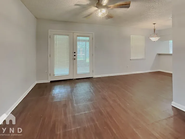 8466 Gallahad St — Photo 3
