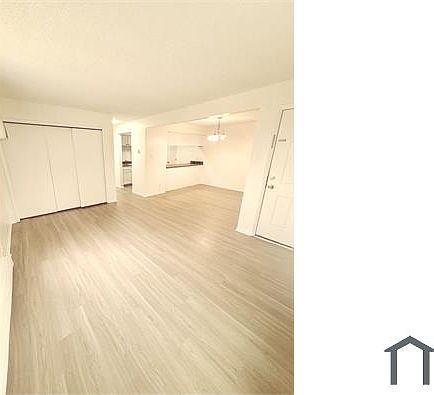 1st image of 200 S Ingalls St
