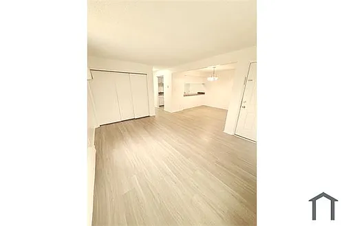 200 S Ingalls St Photo 1
