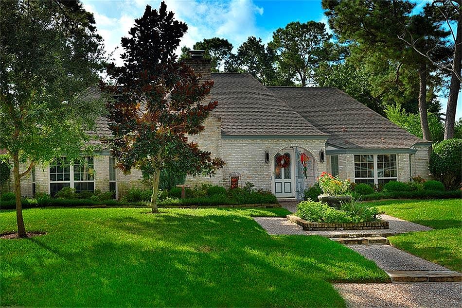 1st image of 1915 Saddlecreek Dr