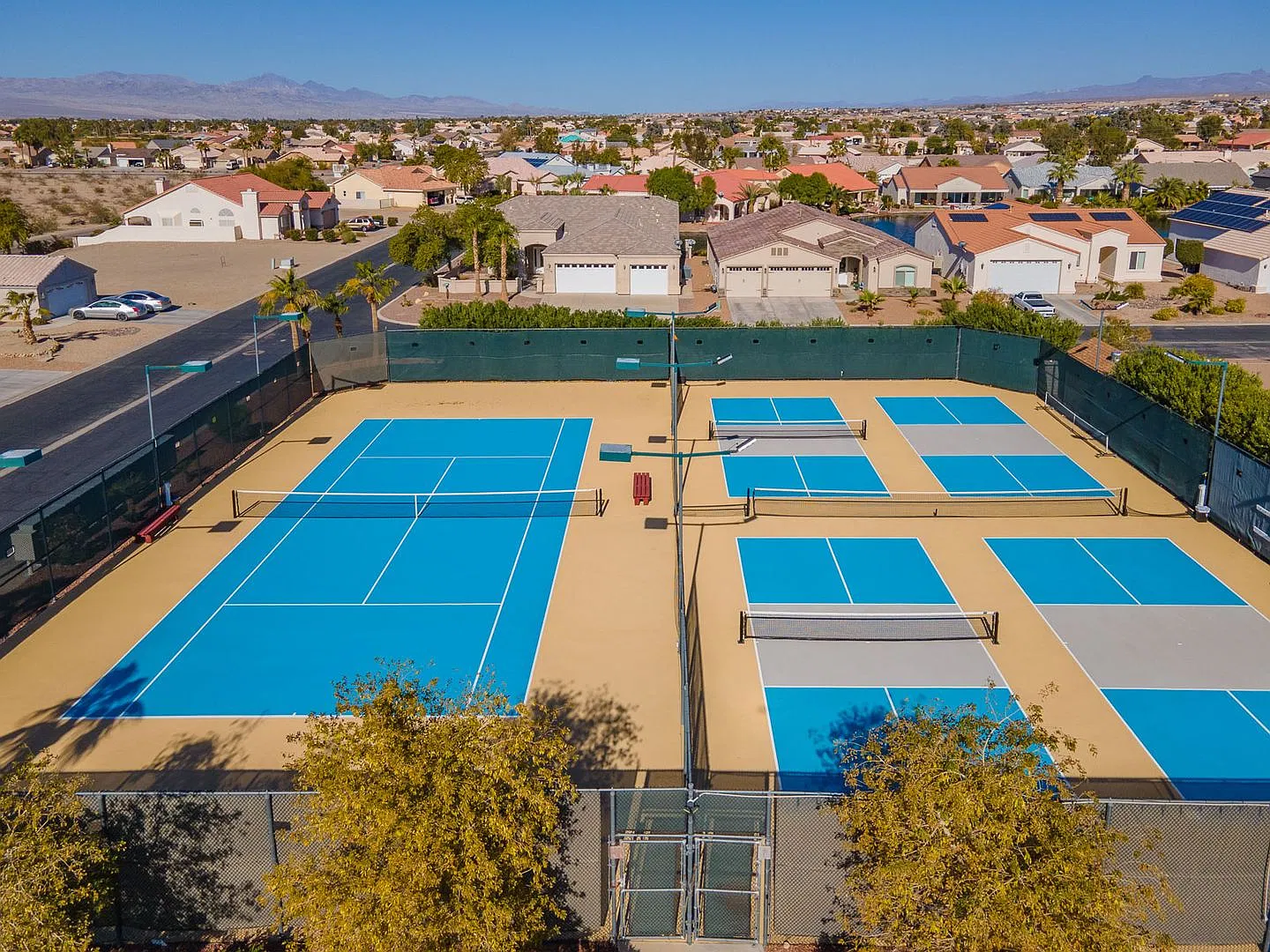 Custom Build Luxury Furnished Lakeview 3 Bedroom in Prestigious Los Lagos! Lakes, Golf, Tennis, P... — Photo 3